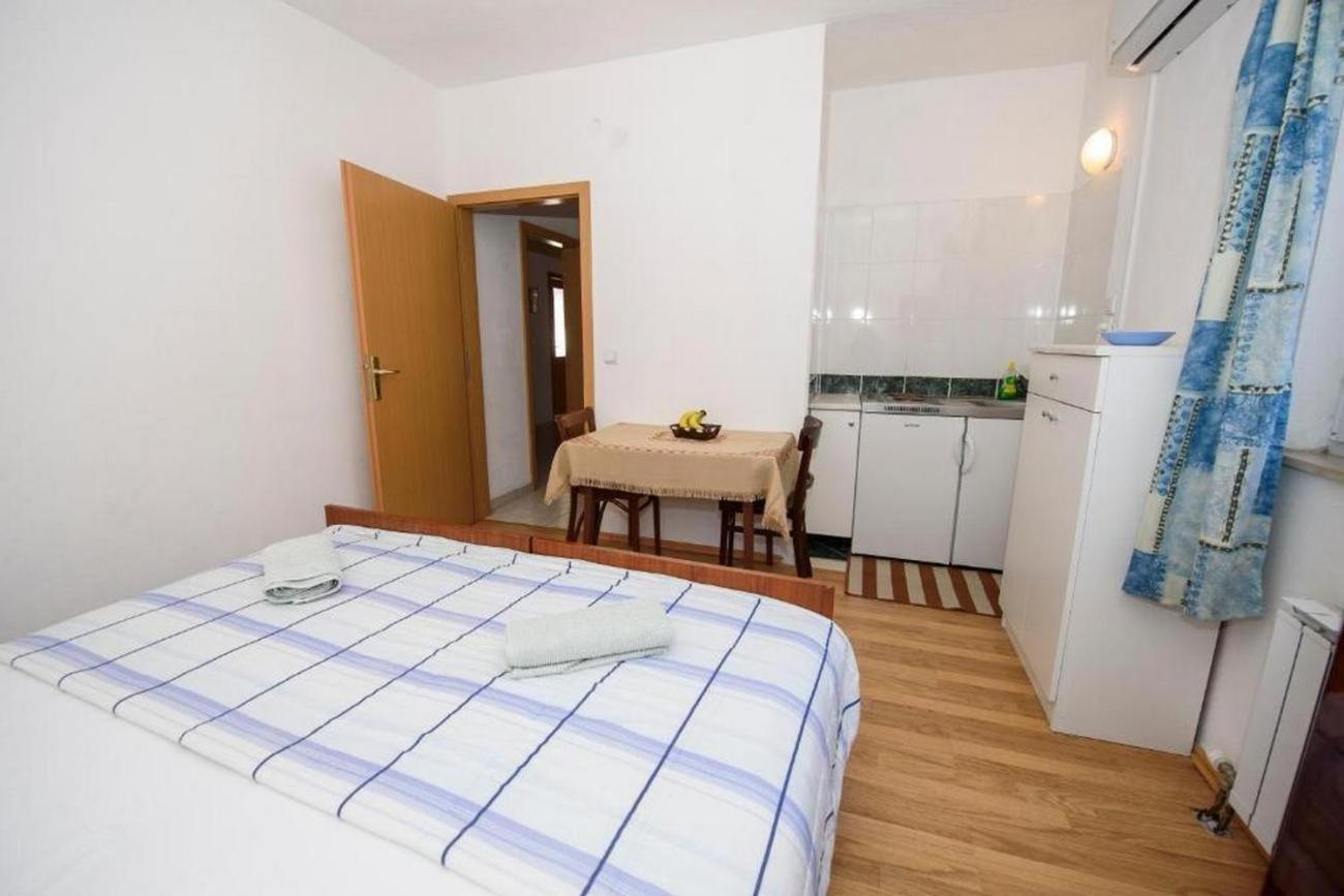 Apartments By The Sea Suhi Potok, Omis - 14555 Jesenice  Bilik gambar